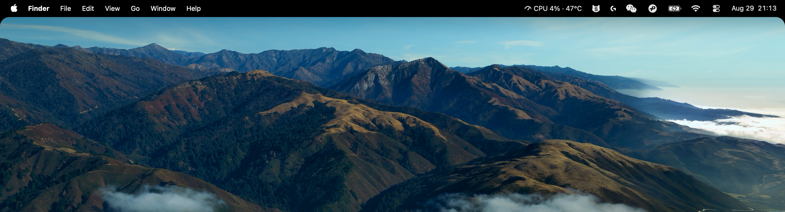 Mac Stats on Mac: a dark menu bar, CPU and temperature readings, and rounded desktop corners